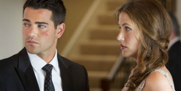 Jesse Metcalf and Julie Gonzalo Dallas Reboot Promotional Picture