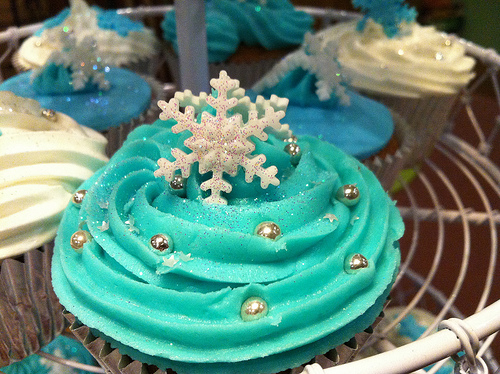 Christmas Cupcakes and Best Holiday Wishes from Mole Empire 2