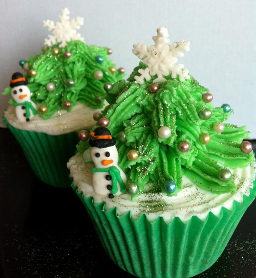 Christmas Cupcakes and Best Holiday Wishes from Mole Empire 5