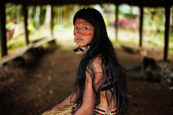 Mihaela Noroc_Atlas of Beauty Kichwa woman in Amazonian rainforest